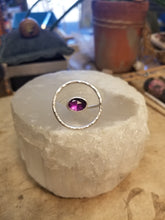 Load image into Gallery viewer, Amethyst Floating Circle Ring